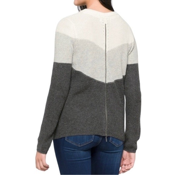 NWT Design History Gray Zip Back Crew Neck Chevron Sweater Women’s Size XL NEW - Picture 6 of 16